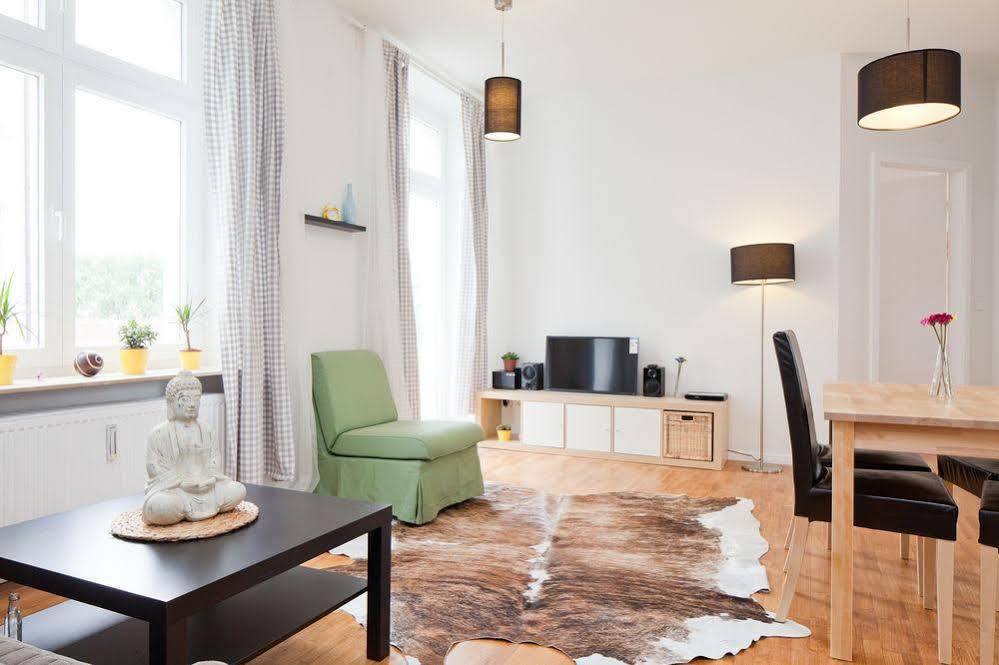 primeflats - Apartment Uthman Berlin-Neukölln Buitenkant foto